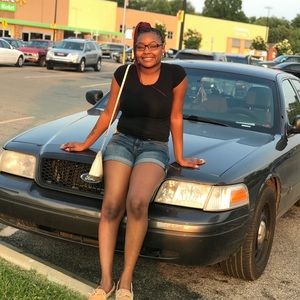 Meet your Posher, Aneysa